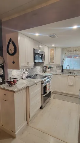 $224,900 | 7012 98th Street, Unit 1A, Chicago Ridge, IL 60415