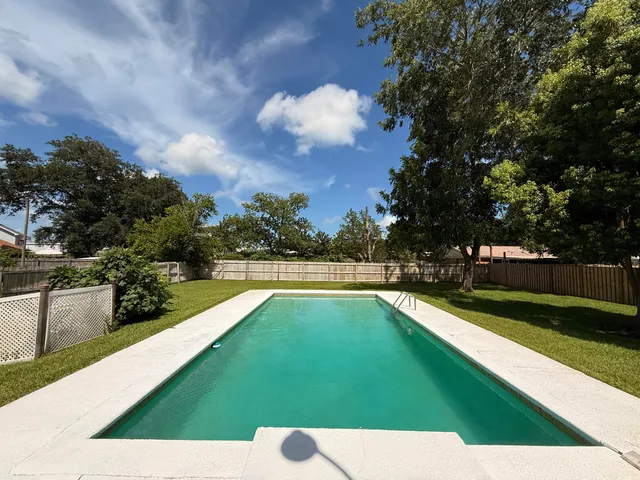 $463,000 | 905 Cloverdale Court, Fort Walton Beach, FL 32547