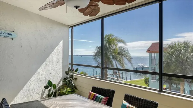 $799,990 | 108 9th Street South, Unit E, Bradenton Beach, FL 34217