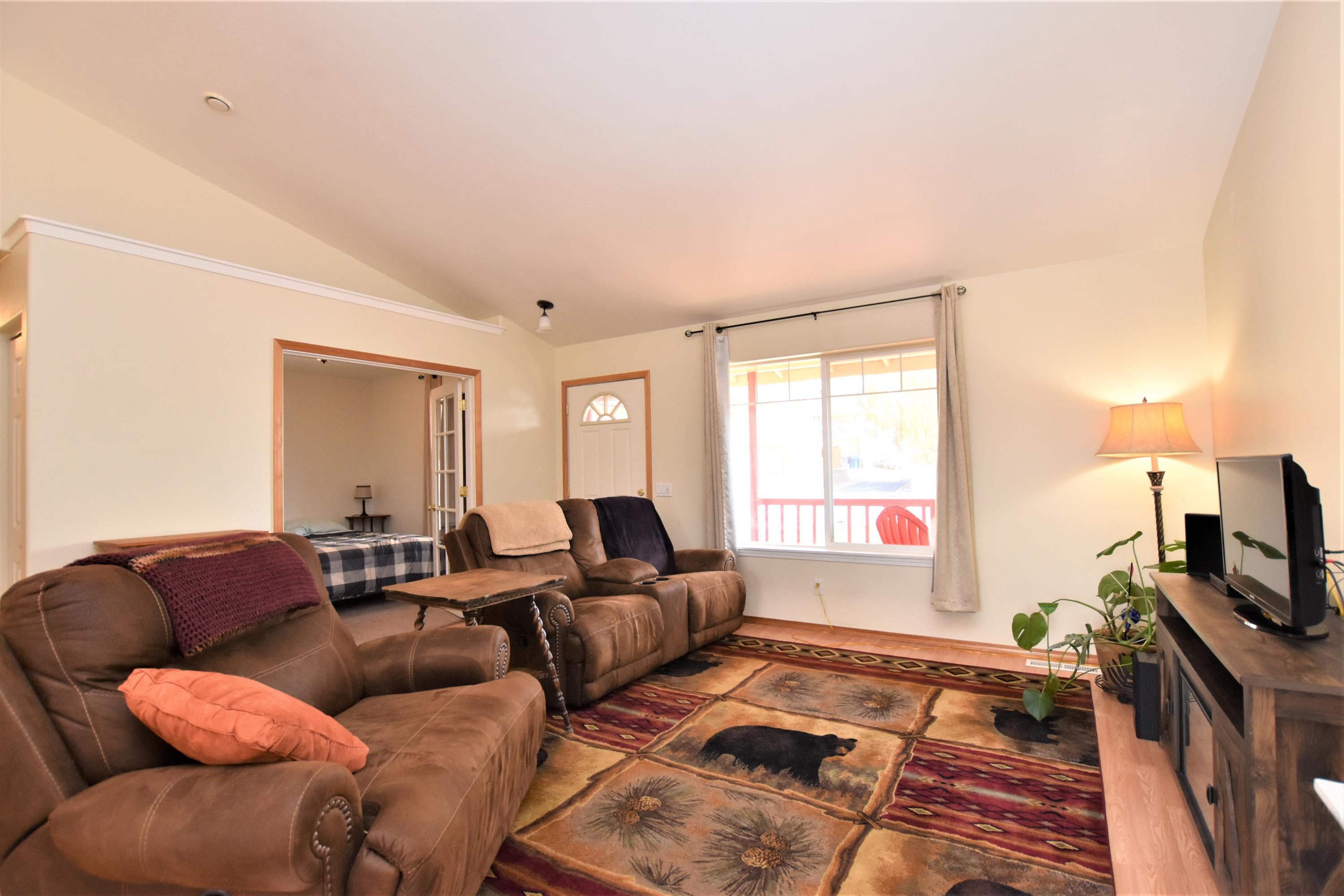 62645 Hawkview Road Bend, OR 97701 - Photo 8 of 22 #8