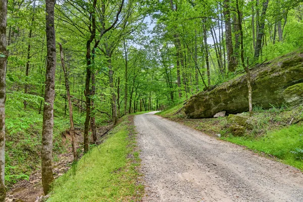 $1,675,000 | 360 Long Hollow Lane, Gainesboro, TN 38562