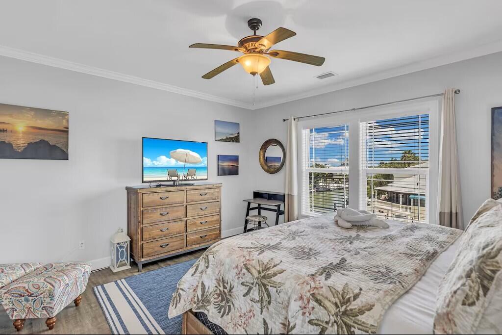 262 Sombrero Beach Road, Unit 1 Marathon, FL 33050 - Photo 18 of 34 Primary Suite
