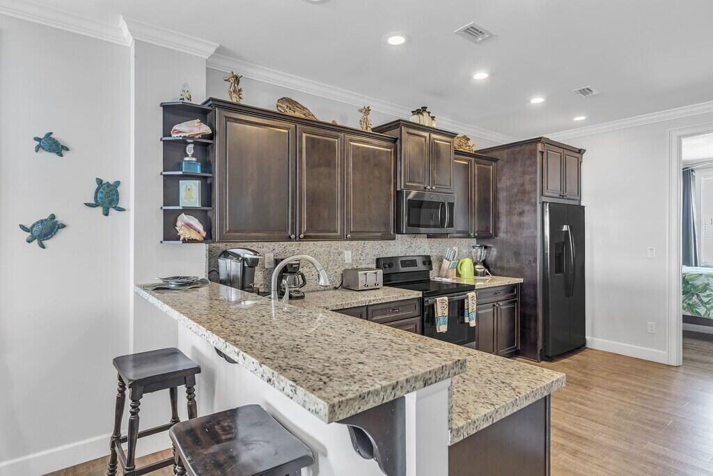 262 Sombrero Beach Road, Unit 1 Marathon, FL 33050 - Photo 7 of 34 Room for a Gourmet Chef!