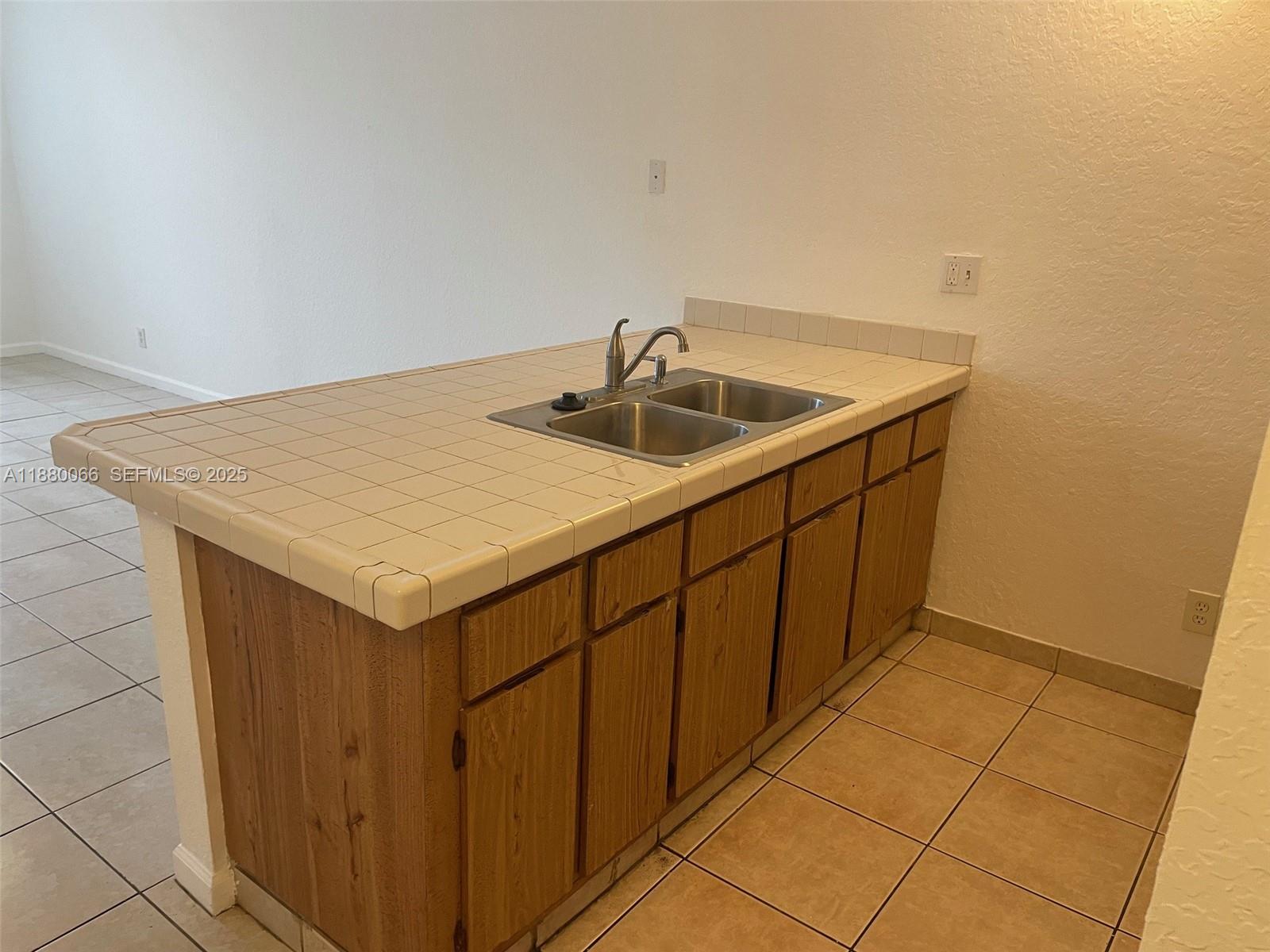 2401 Riverside Drive, Unit 203B Coral Springs, FL 33065 - Photo 11 of 38