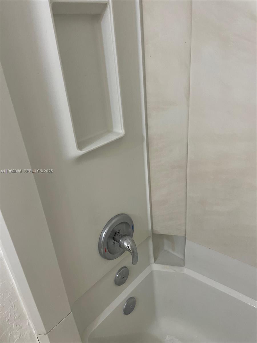 2401 Riverside Drive, Unit 203B Coral Springs, FL 33065 - Photo 14 of 38