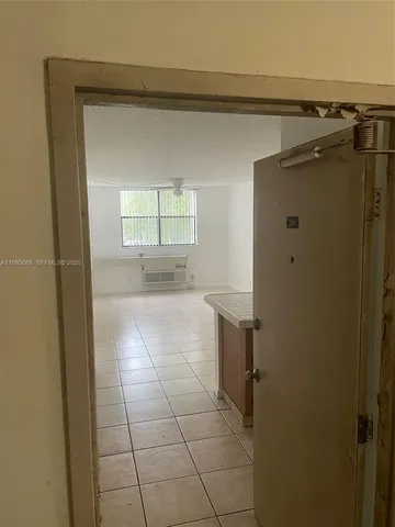 $1,440 | 2401 Riverside Drive, Unit 203B, Coral Springs, FL 33065