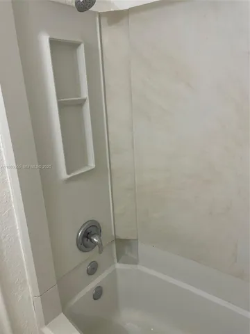 $1,440 | 2401 Riverside Drive, Unit 203B, Coral Springs, FL 33065