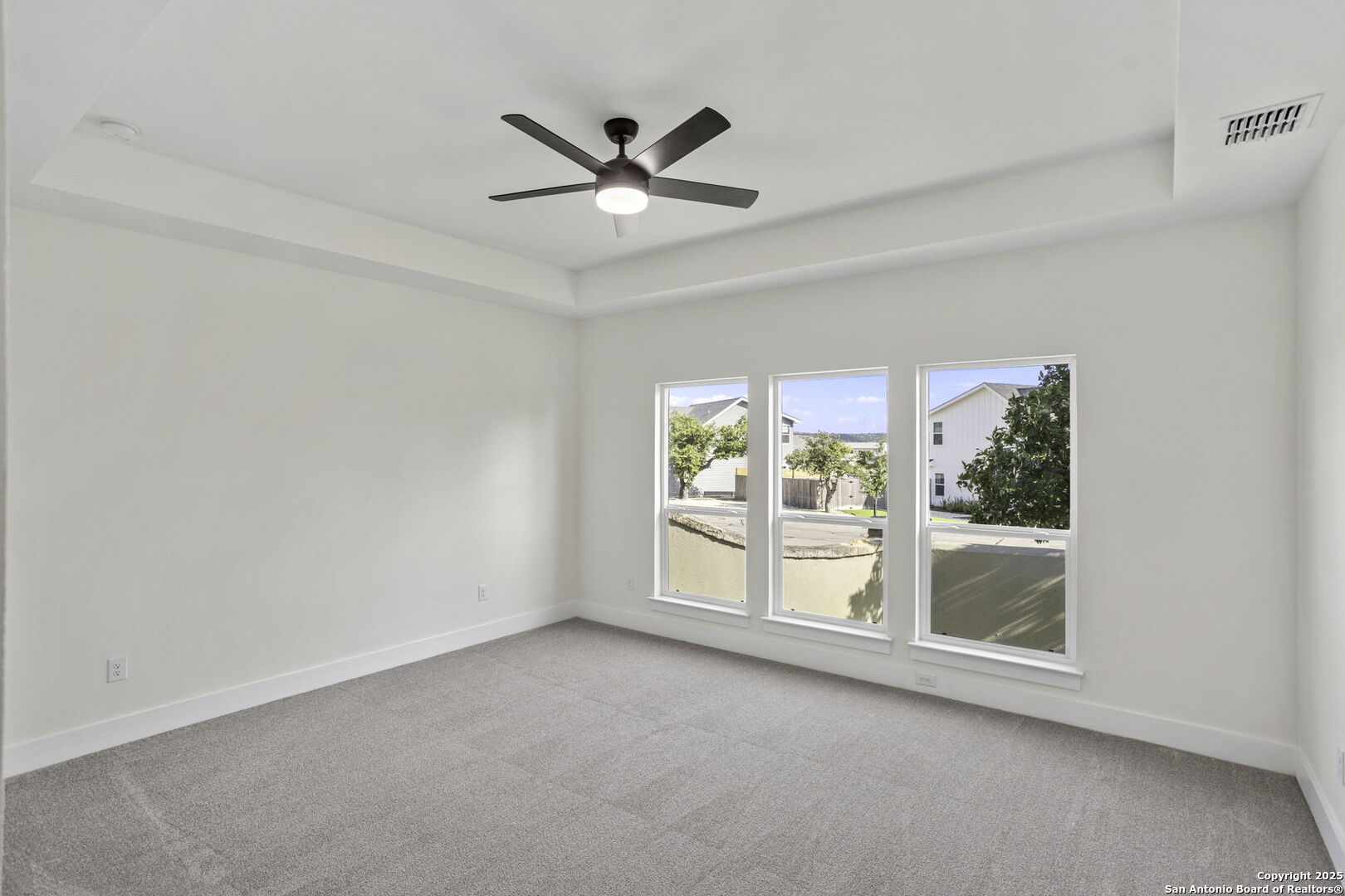 1901 Chateau Kerrville, TX 78028 - Photo 19 of 31