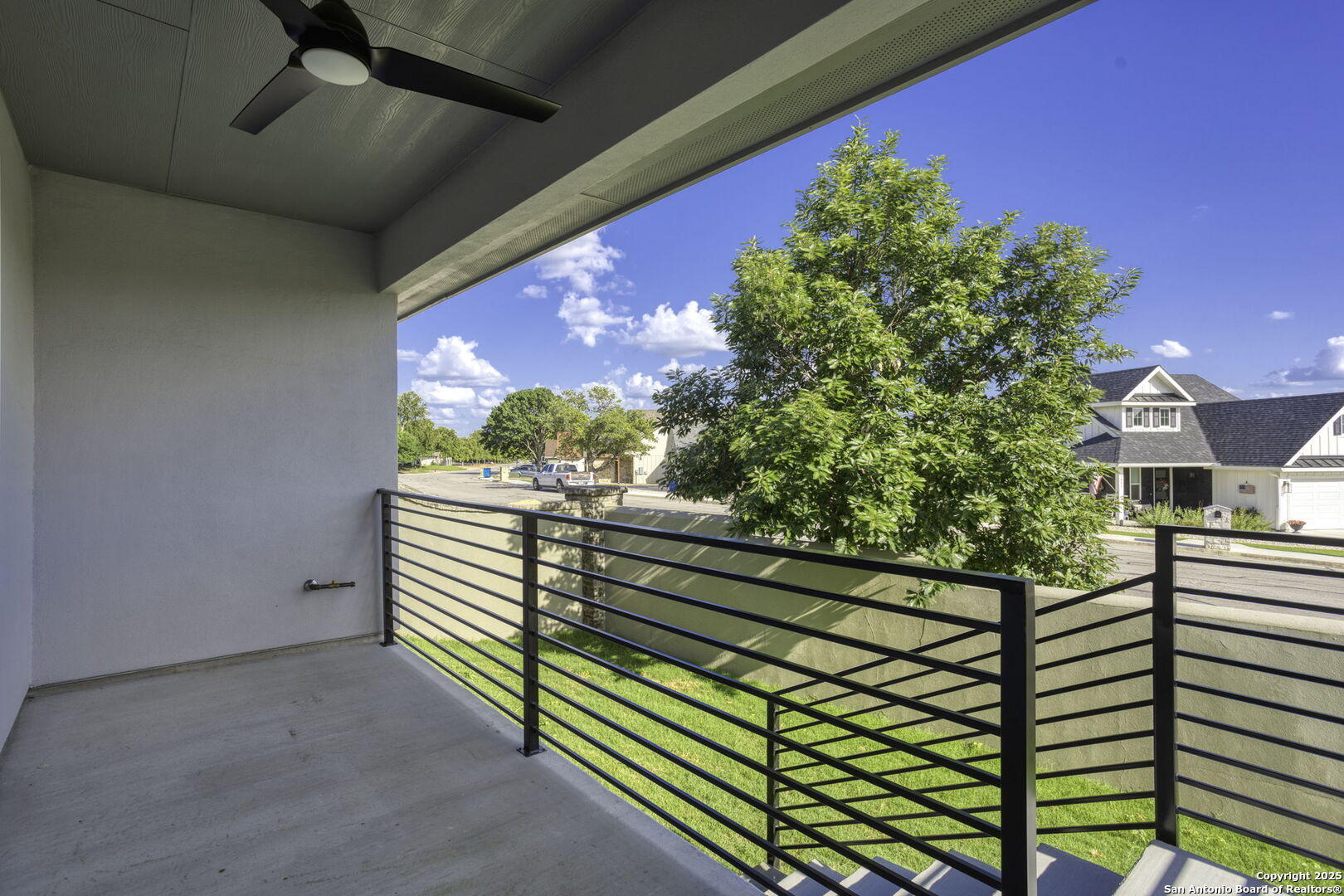 1901 Chateau Kerrville, TX 78028 - Photo 24 of 31