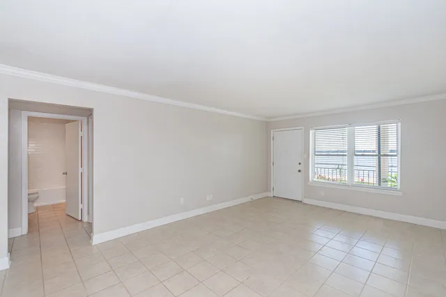 $174,000 | 3535 East NASA Parkway, Unit 105, Seabrook, TX 77586