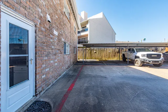 $174,000 | 3535 East NASA Parkway, Unit 105, Seabrook, TX 77586