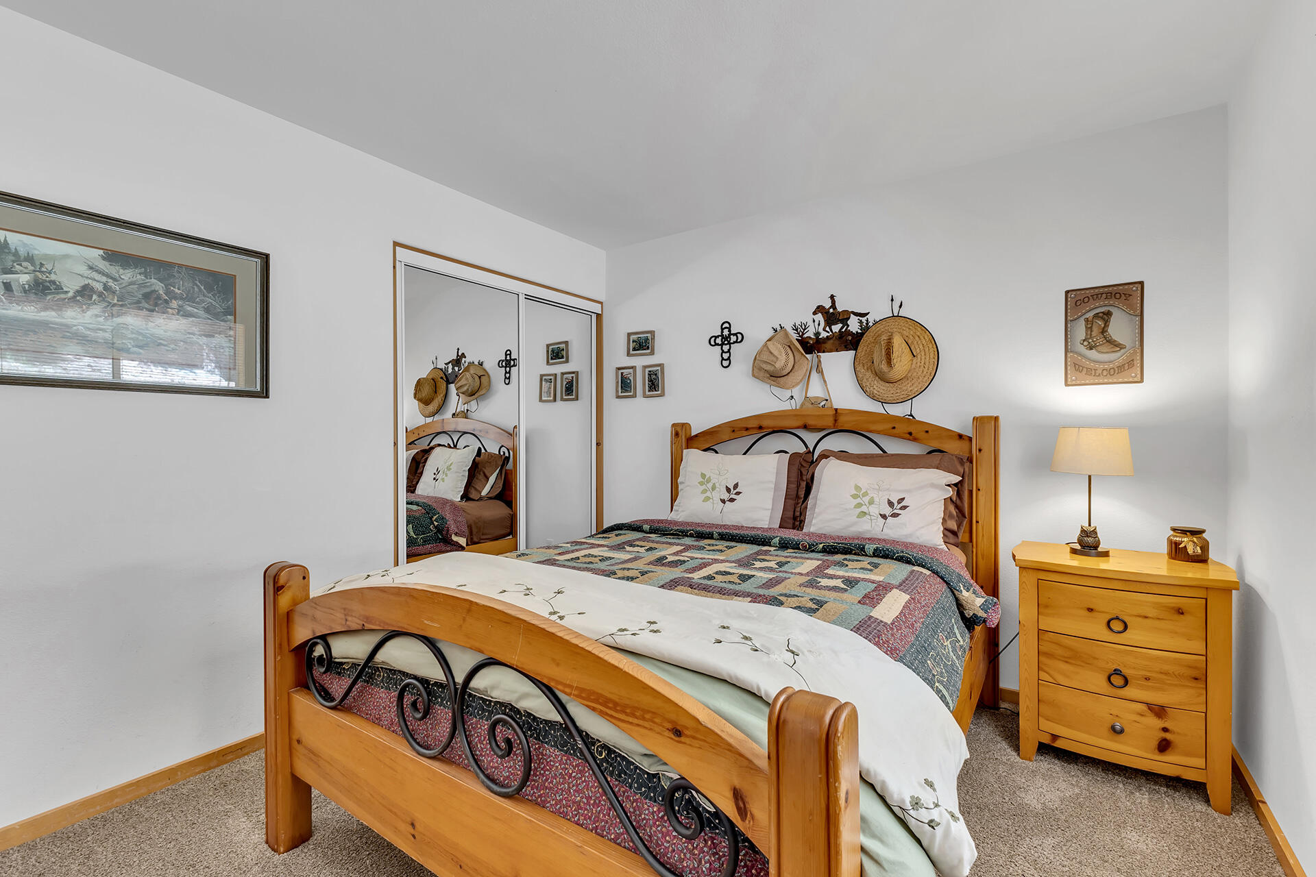 25860 Sunset View Drive Idyllwild, CA 92549 - Photo 20 of 48 Guest Bedroom