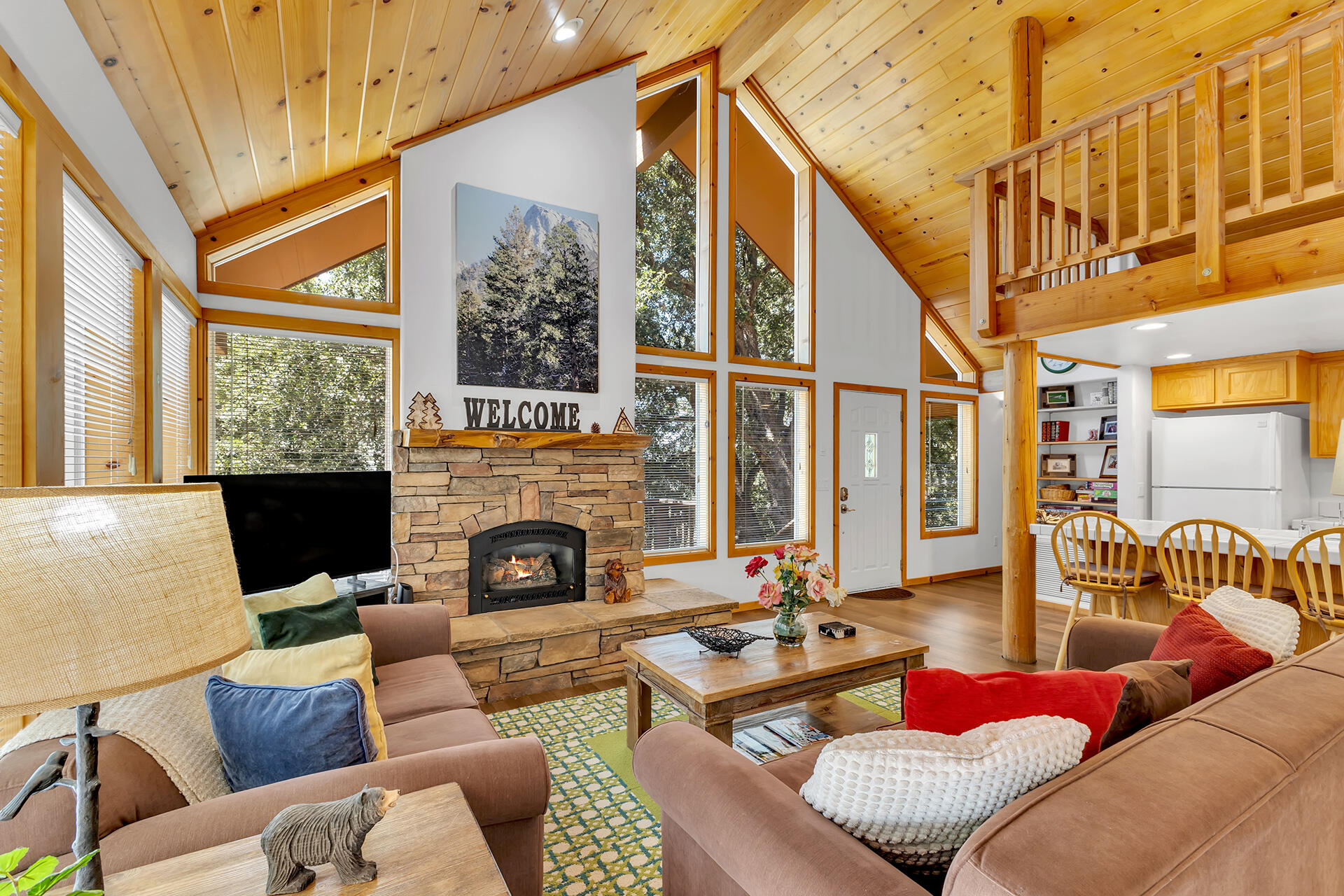 25860 Sunset View Drive Idyllwild, CA 92549 - Photo 2 of 48 Great Room