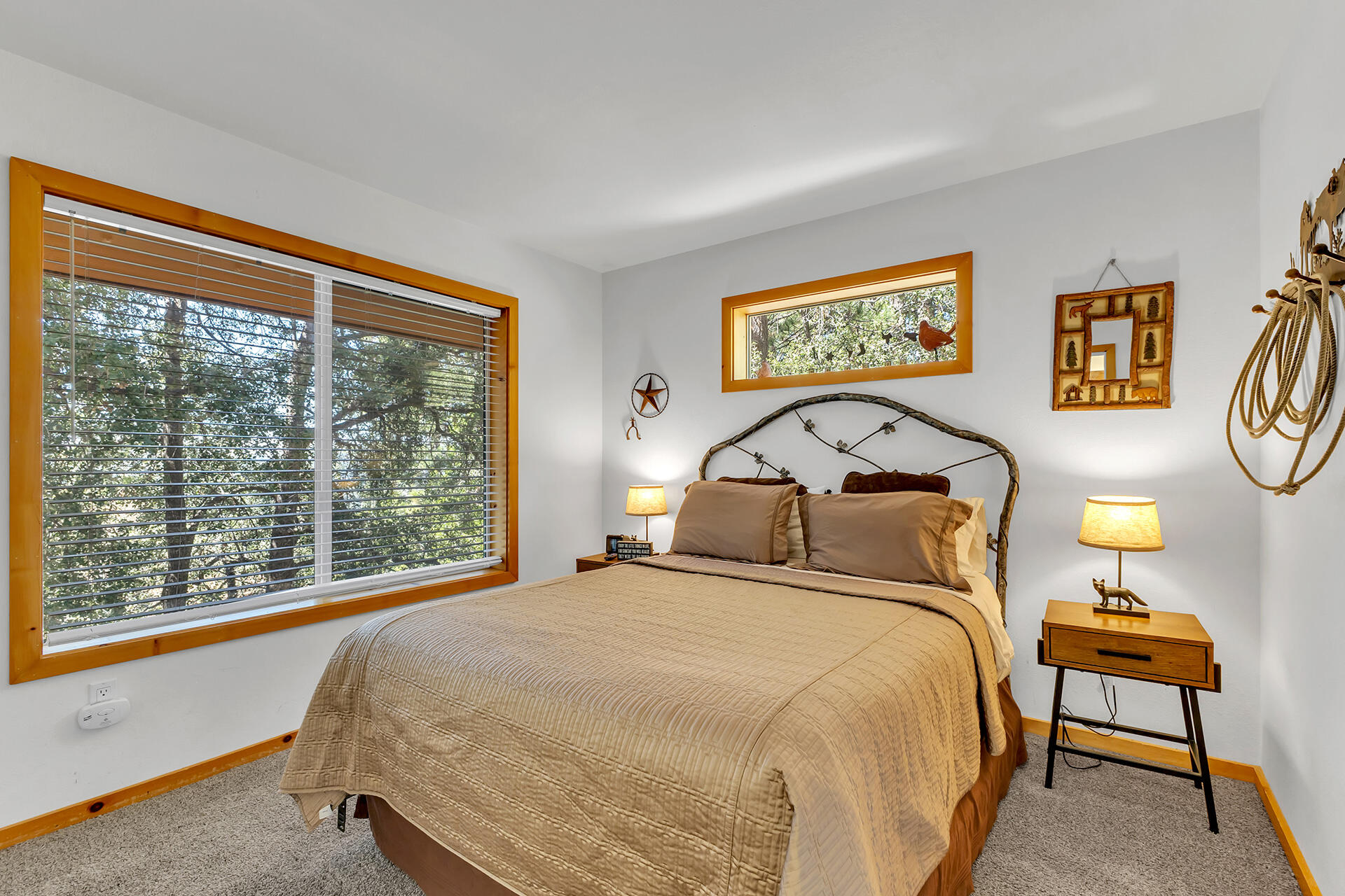 25860 Sunset View Drive Idyllwild, CA 92549 - Photo 25 of 48 Primary Bedroom