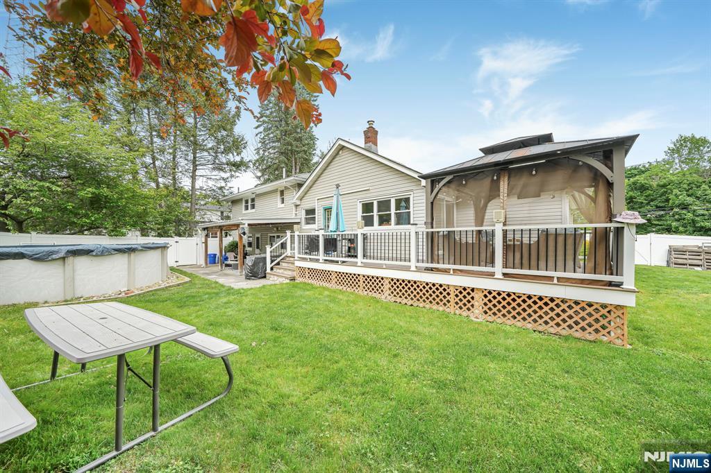 22 Federal Hill Road Pompton Lakes, NJ 07442 - Photo 30 of 40