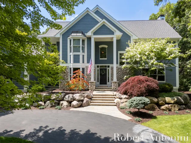 $1,500,000 | 1977 Emerald Glen Court, Ada, MI 49301