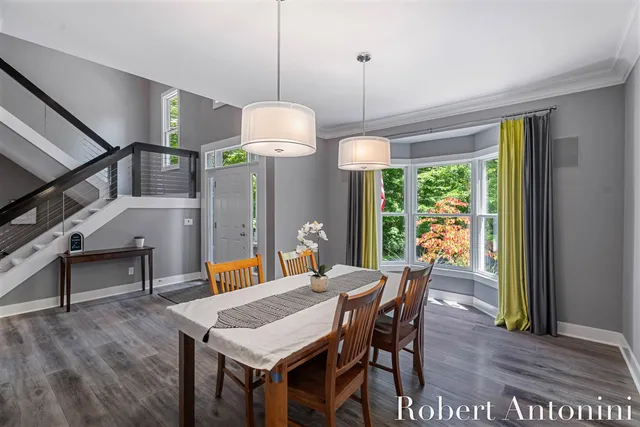 $1,500,000 | 1977 Emerald Glen Court, Ada, MI 49301