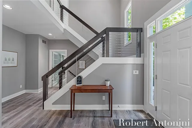 $1,500,000 | 1977 Emerald Glen Court, Ada, MI 49301