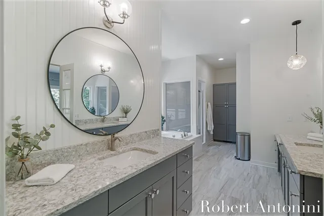 $1,500,000 | 1977 Emerald Glen Court, Ada, MI 49301