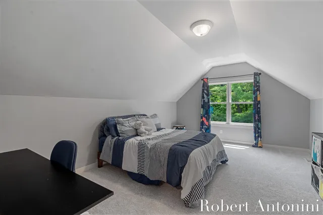 $1,500,000 | 1977 Emerald Glen Court, Ada, MI 49301