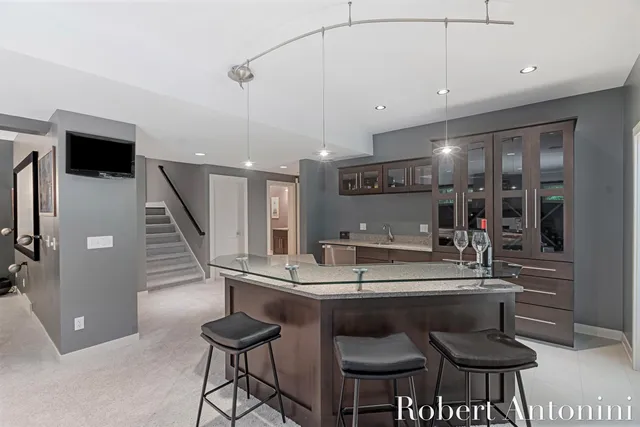 $1,500,000 | 1977 Emerald Glen Court, Ada, MI 49301