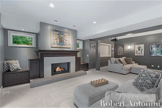 $1,500,000 | 1977 Emerald Glen Court, Ada, MI 49301