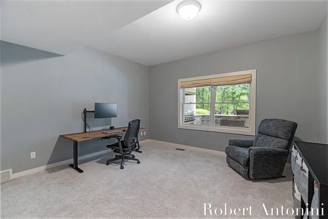 $1,500,000 | 1977 Emerald Glen Court, Ada, MI 49301