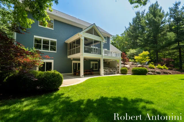 $1,500,000 | 1977 Emerald Glen Court, Ada, MI 49301