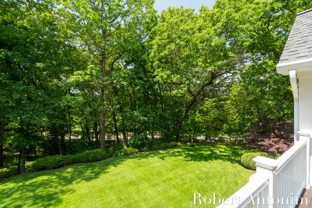 $1,500,000 | 1977 Emerald Glen Court, Ada, MI 49301