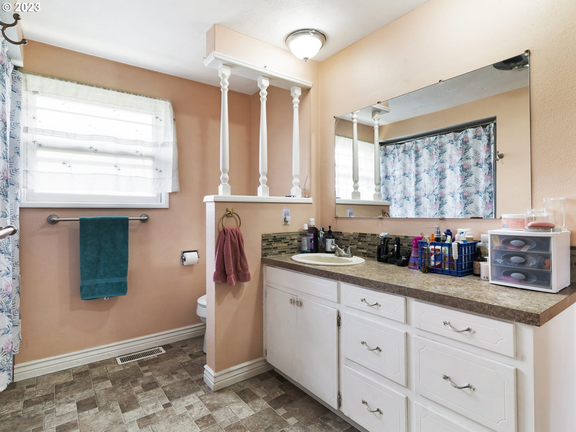 2410 Fisher Road Northeast Salem, OR 97305 - Photo 27 of 37 Gallery Image 27