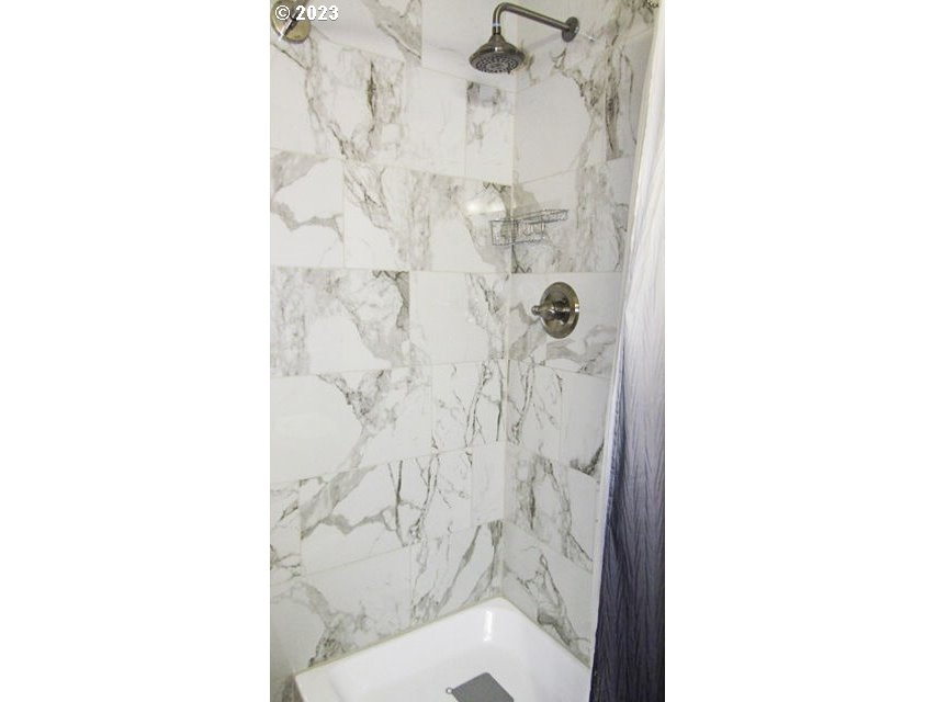 2410 Fisher Road Northeast Salem, OR 97305 - Photo 30 of 37 Gallery Image 30
