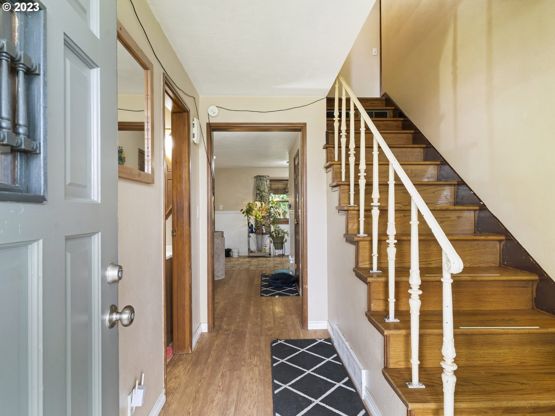 2410 Fisher Road Northeast Salem, OR 97305 - Photo 4 of 37 Gallery Image 4