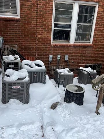 $350,000 | 7076 Mitchell Avenue, Richmond Heights, MO 63117