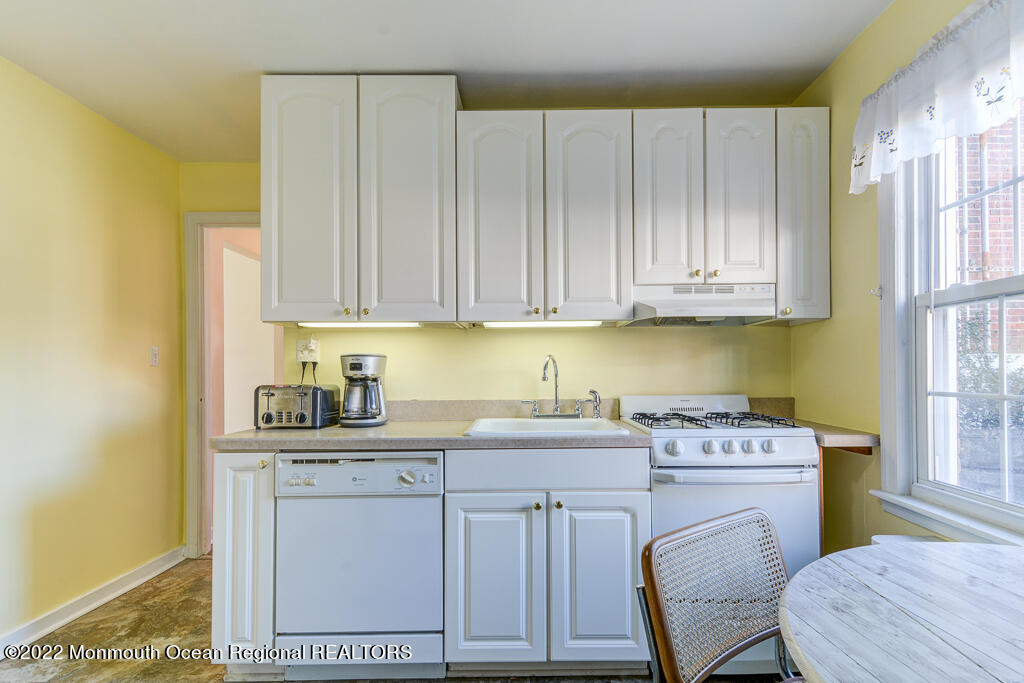 24 Pinckney Road, Unit A Red Bank, NJ 07701 - Photo 8 of 13 0015__SMALL