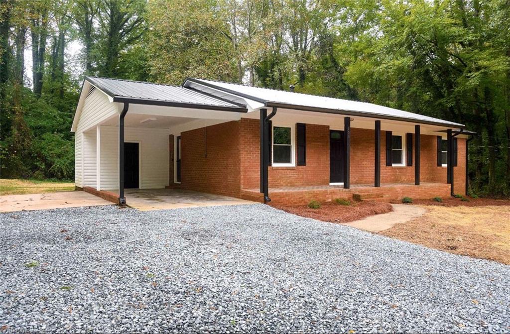 111 Hammond Road Lexington, NC 27295 - Photo 2 of 25 Gallery Image 2