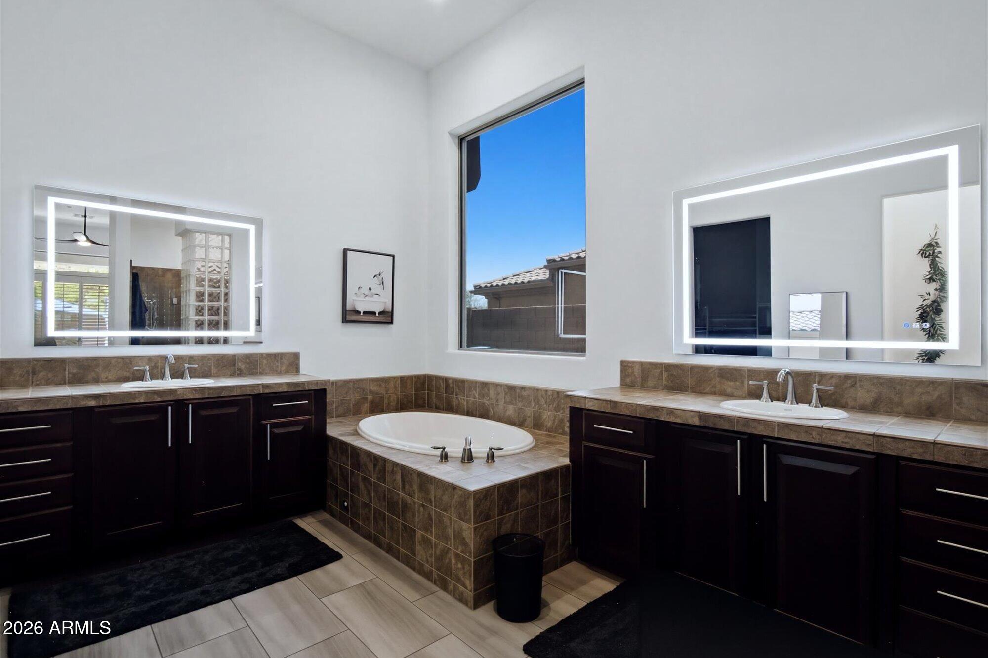 41606 North Anthem Ridge Drive Phoenix, AZ 85086 - Photo 19 of 52 18-Primary bath