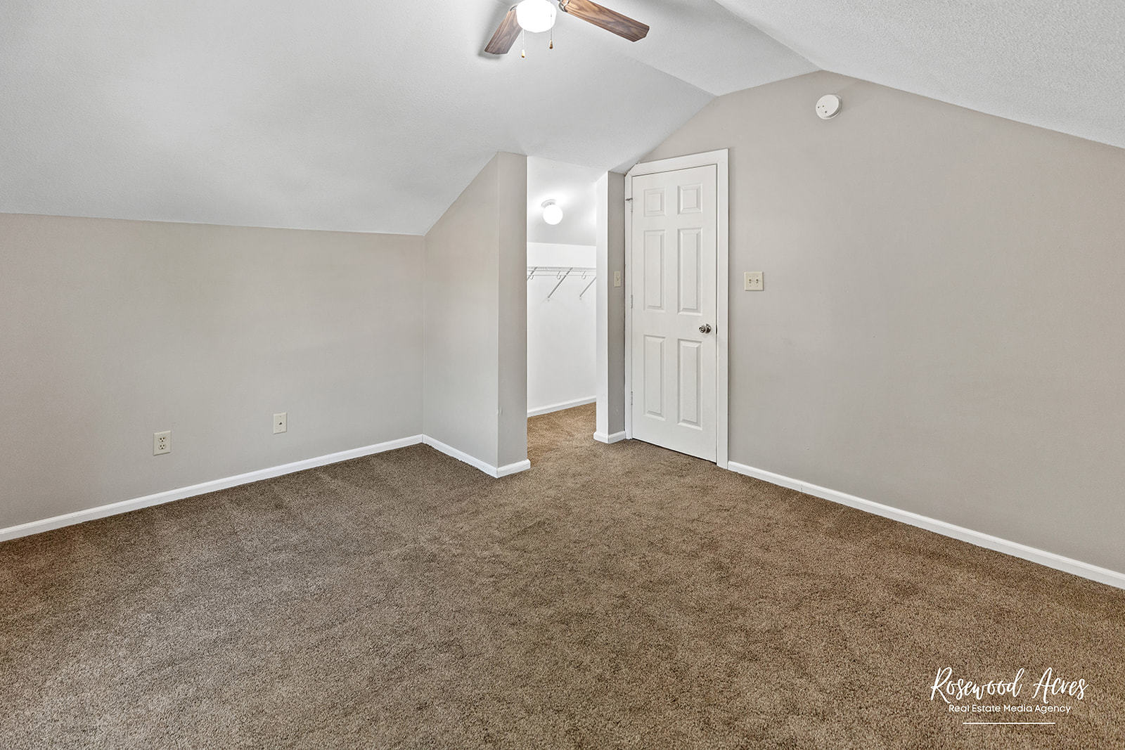 345 North 5th Avenue Kankakee, IL 60901 - Photo 13 of 22 an empty room with a ceiling fan and window
