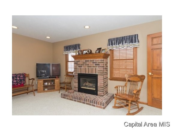 34 Maplehurst Drive Rochester, IL 62563 - Photo 16 of 24