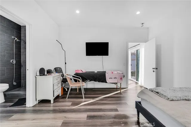 $1,585,000 | 22137 Gault Street, Canoga Park, CA 91303