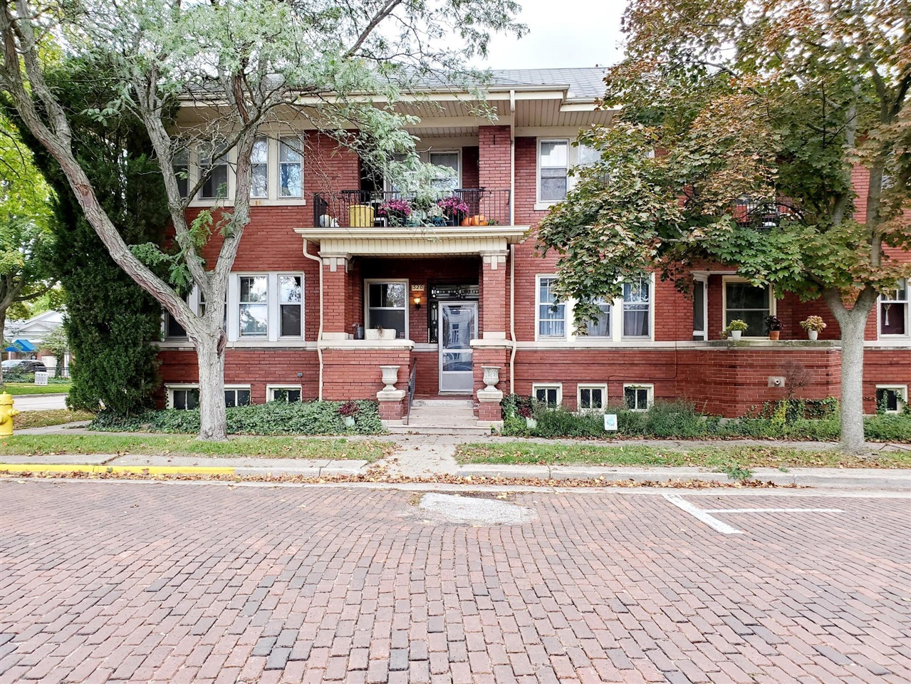 520 State Street, Unit : D St. Joseph, MI 49085 - Photo 1 of 5