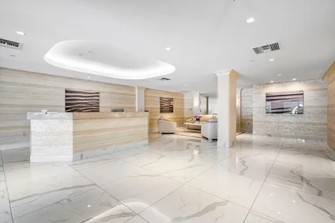 $2,095,000 | 3440 South Ocean Boulevard, Unit 502S, Palm Beach, FL 33480