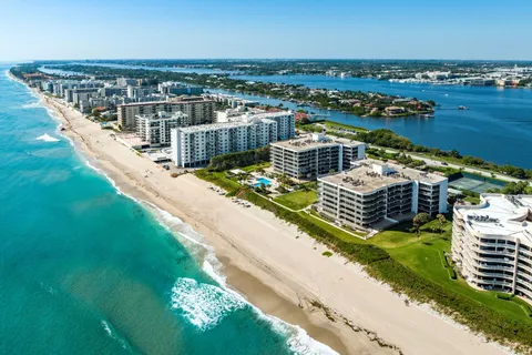 $2,095,000 | 3440 South Ocean Boulevard, Unit 502S, Palm Beach, FL 33480