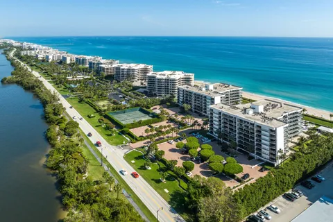 $2,095,000 | 3440 South Ocean Boulevard, Unit 502S, Palm Beach, FL 33480