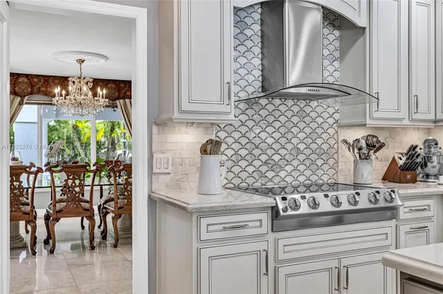 $2,700,000 | 10563 Southwest 92nd Avenue, Miami, FL 33176