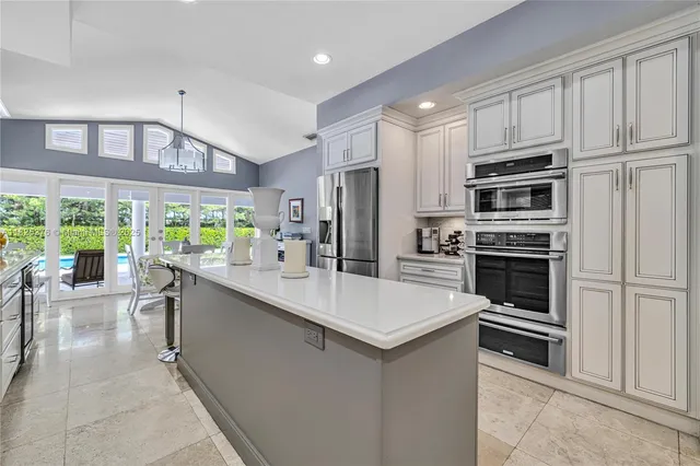 $2,700,000 | 10563 Southwest 92nd Avenue, Miami, FL 33176