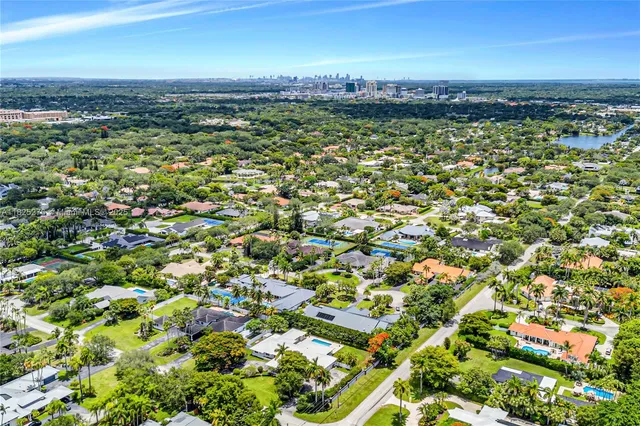 $2,700,000 | 10563 Southwest 92nd Avenue, Miami, FL 33176