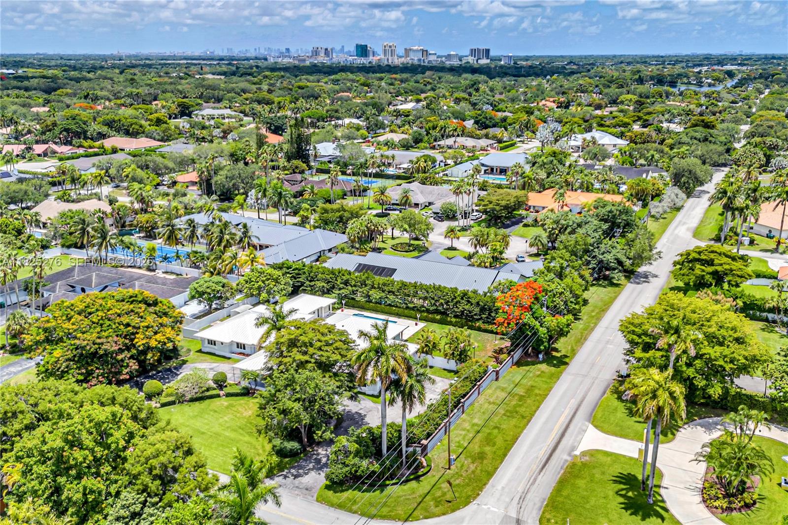 10563 Southwest 92nd Avenue Miami, FL 33176 - Photo 78 of 87