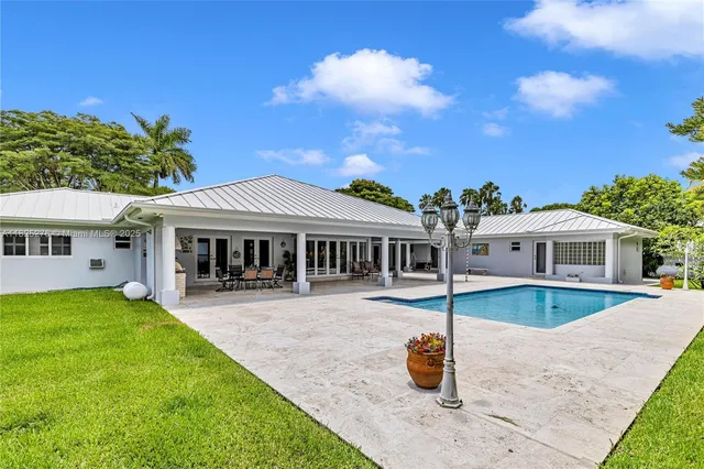 $2,700,000 | 10563 Southwest 92nd Avenue, Miami, FL 33176