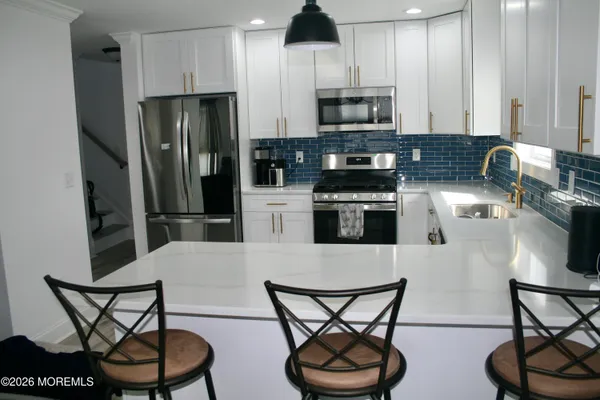 $649,000 | 861 Glenwood Place, Brick, NJ 08723