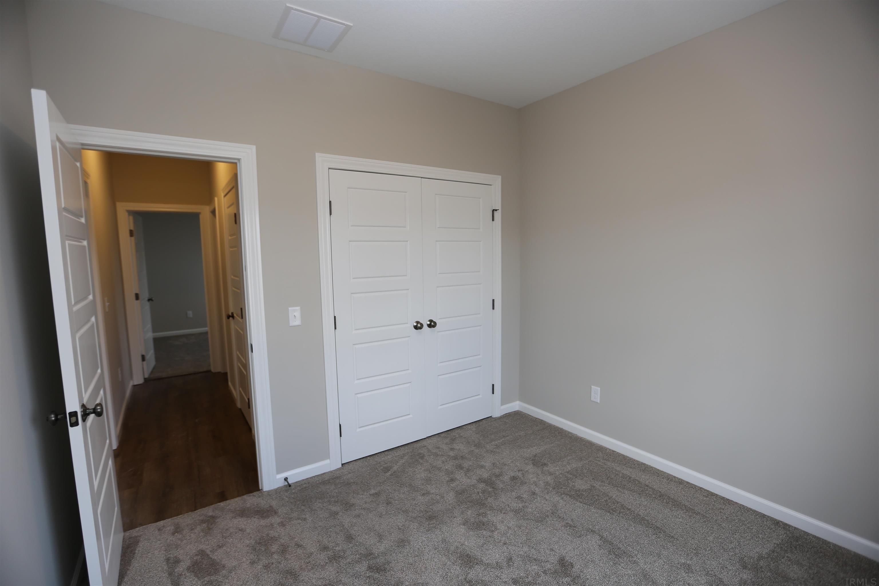 1929 Rittenhouse Place Huntertown, IN 46748 - Photo 8 of 12 Gallery Image 8